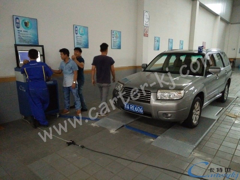 220V Voltaj Araçlar için Ultra Düz Plaka Test Çizgisi Fren Testleri Yük Testleri Yan kayma