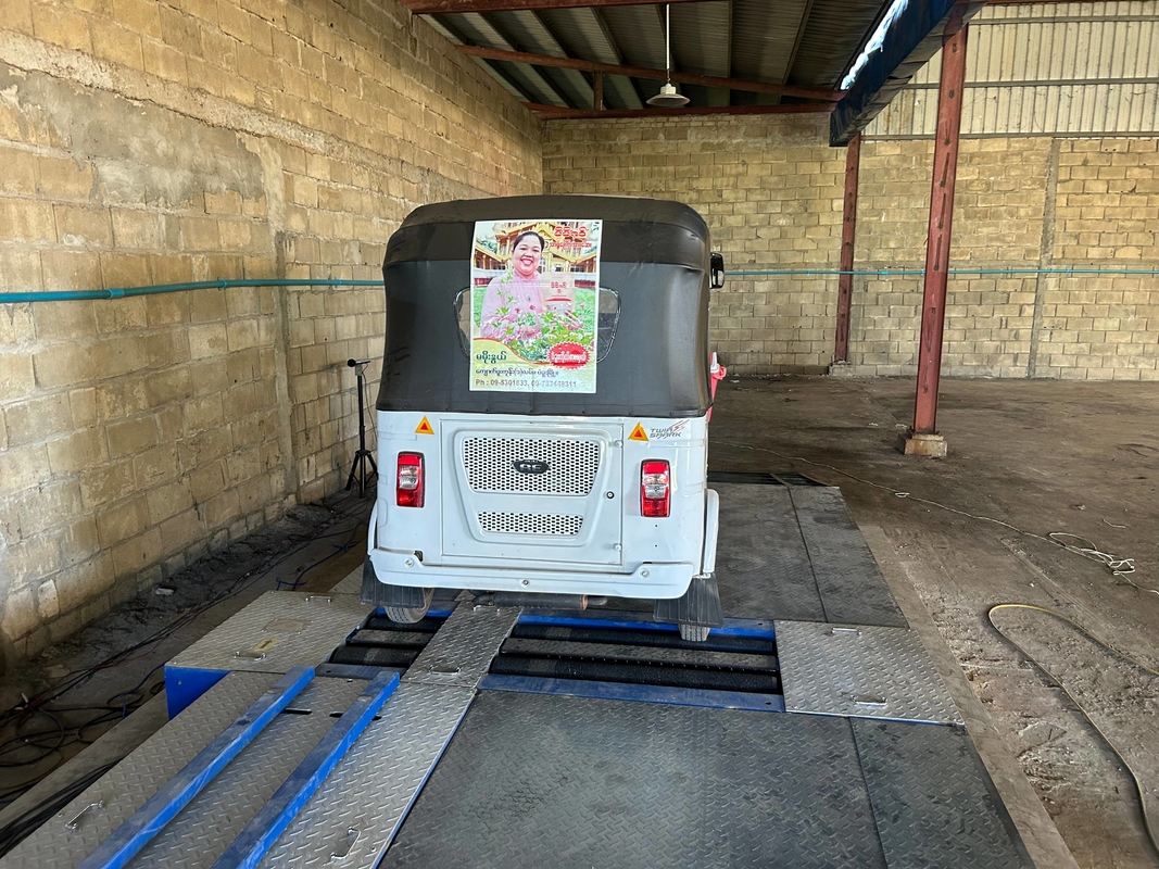 Tüm Tipleri İçin Kapsamlı Motosiklet Denetleyicisi (2 Tekerlekli ve 3 Tekerlekli) İki ve Üç Tekerlekli Motosiklet Üç Tekerlekli EV Test Çubuğu CTMT-750 Motosiklet Test Çubuğu