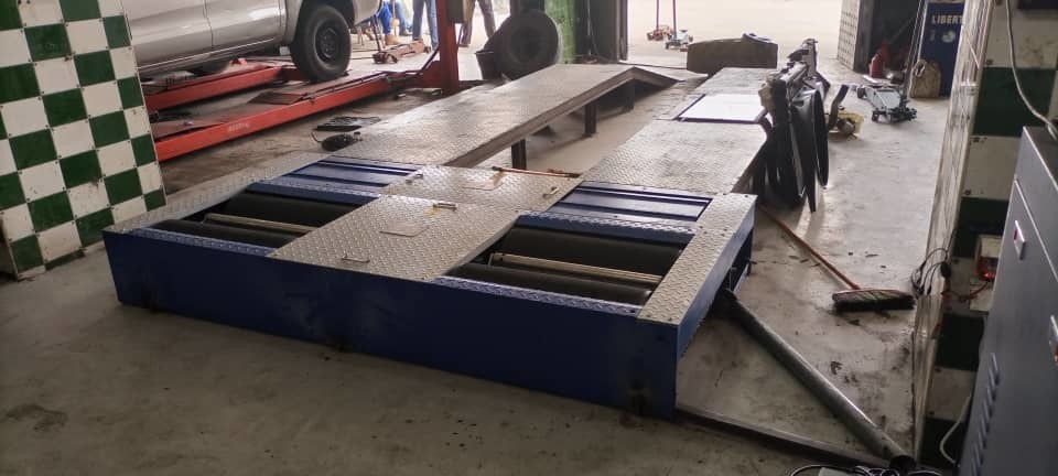 CTGT-3-4B Araç Test Hatı Çekirdek Yüklü Çift Plakalı Yan Kayma Denetleyicisi Süspansiyon Denemesi