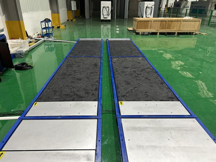 Cartesykj Lüks 4 düz fren denetleyicisi yan kayma denetleyicisi aks yükü denetleyicisi süspansiyon denetleyicisi 4T Araç kontrol ekipmanları araç test şeridi araba için 4CTHPB-4