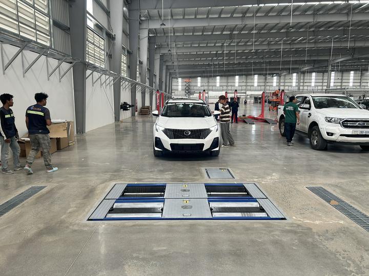 Cartesy marka CTGT-3-3C Roller Trinity Araç Test Hattı Rulo Fren Test Cihazı Dingil Yüklü Tek Plakalı hafif araçlar için yan kayma test cihazı